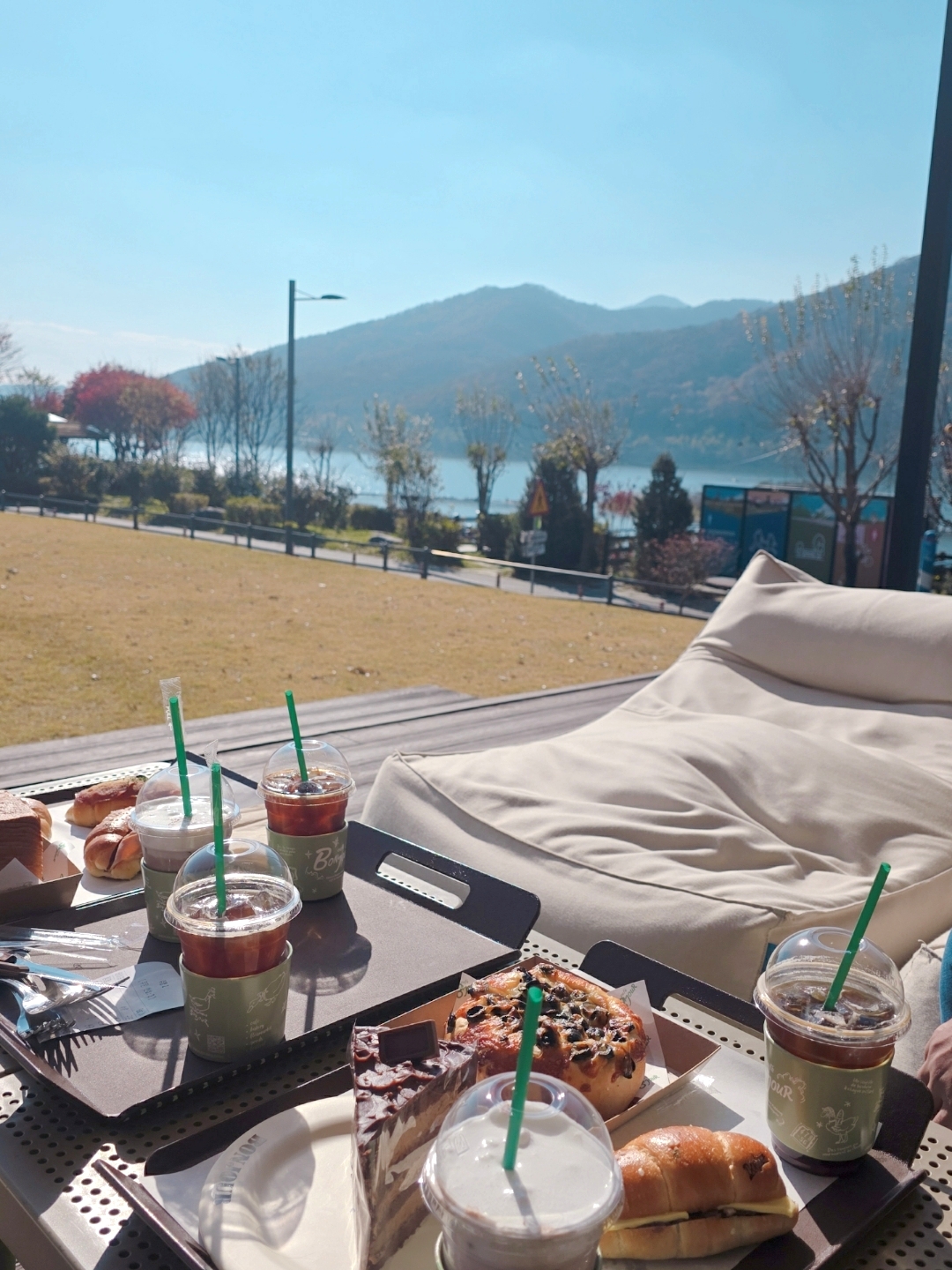 산마을 애견카페 8
