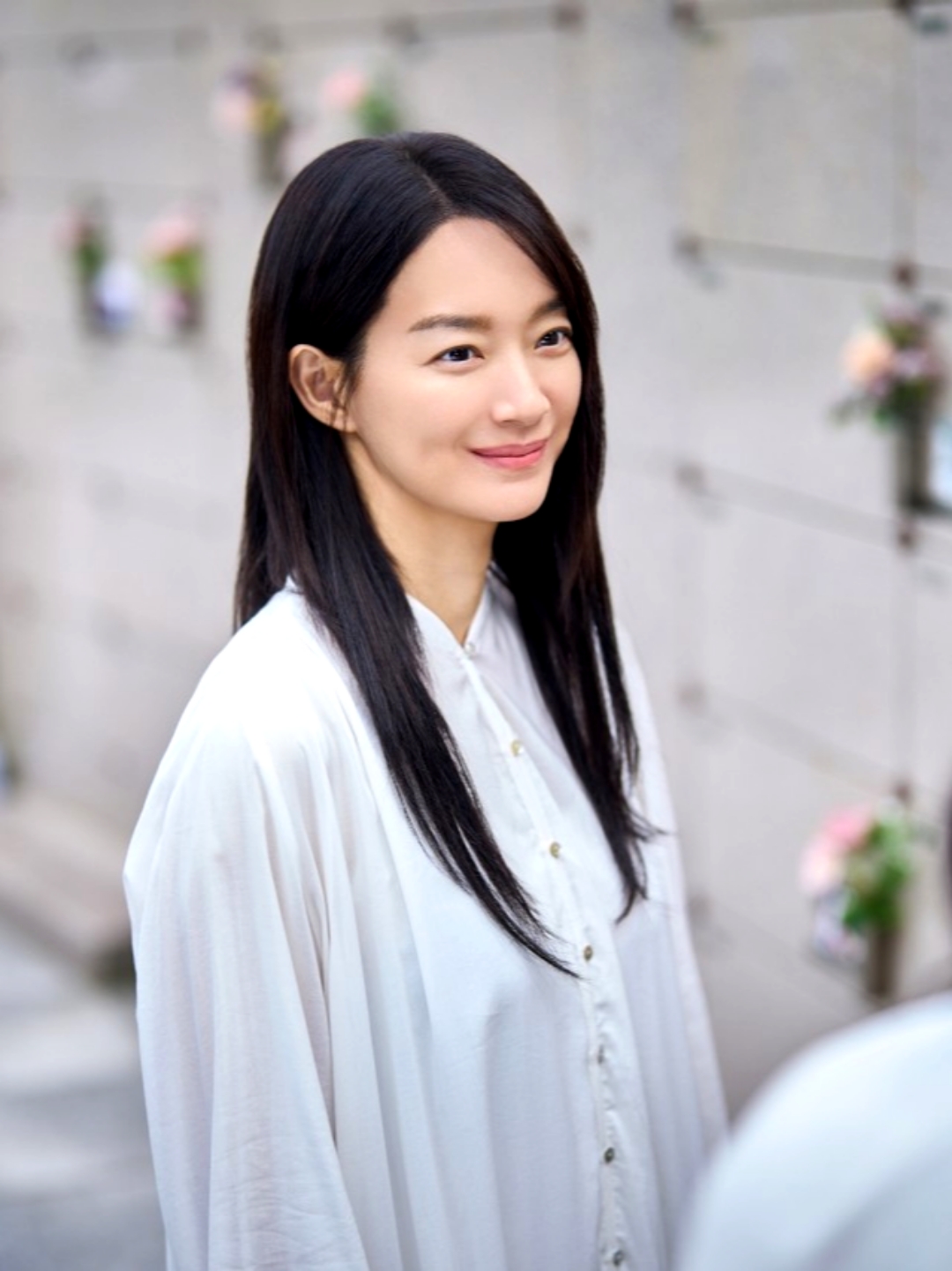 되어주며 사건을 파헤치는 형 사역입니다. ※저작권은 제작사에 있습니다. ※사진은 포스터,스틸컷 #오늘클립챌린지  #영화눈동자 #신민아 #김남희