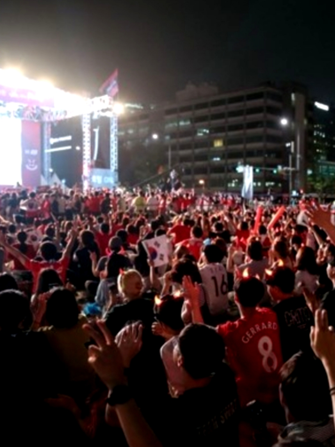  응원 일정  ️ 6월 12일 체코전  ️ 6월 19일 멕시코전  ️ 6월 25일 남아공전  축구 좋아하는 분들은 기억해두세요ㅎㅎ... 