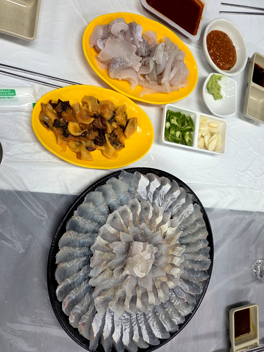 장사항횟집타운 (Jangsahang Hoetjip Town)